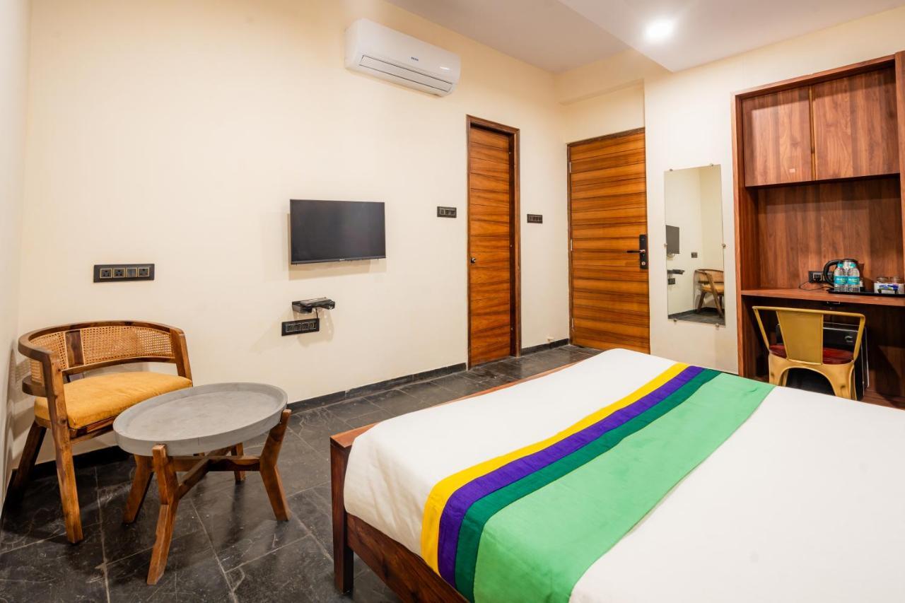 Photo - Treebo Premium The Memoir, Ramdaspeth