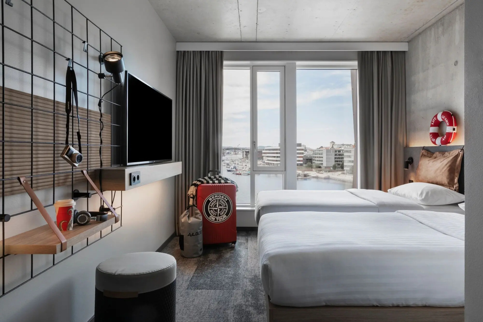 Photo - Moxy Bergen