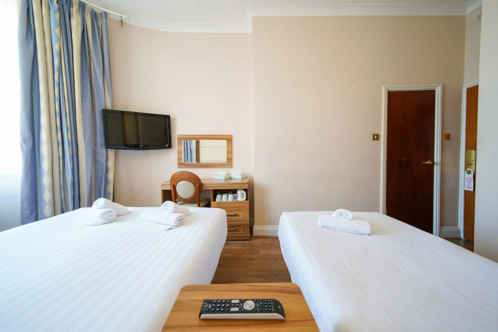 Photo - Royal Eagle Hotel