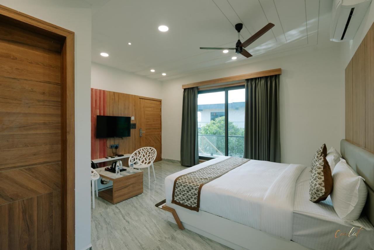 Daksh Eden Greenz -A Luxury Resort in Sasan Gir