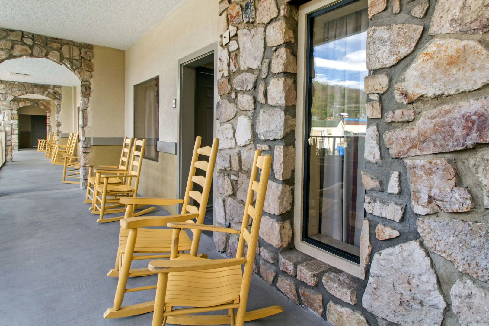 Photo - Econo Lodge Inn & Suites Gatlinburg at the Convention Center