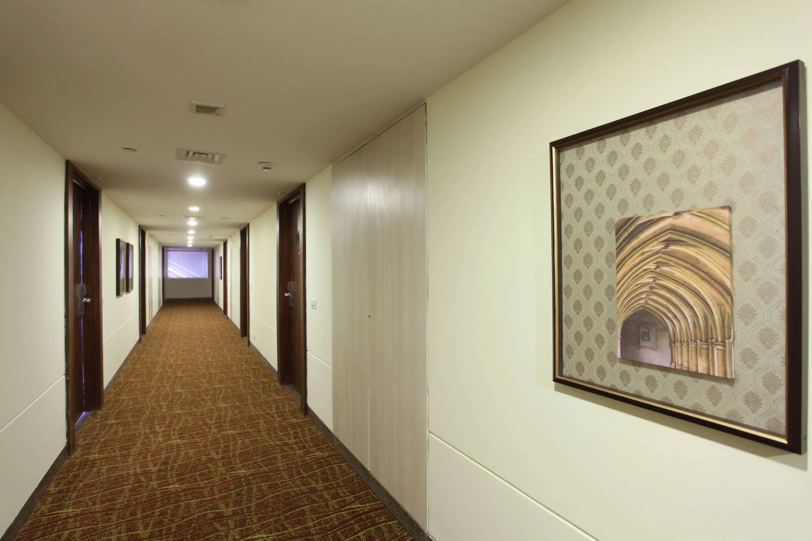 Foto - Mahagun Sarovar Portico Suites Ghaziabad