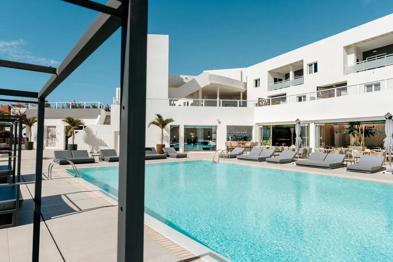 Photo - 001 HIGOS BEACH BOUTIQUE Singular Hotel Residence