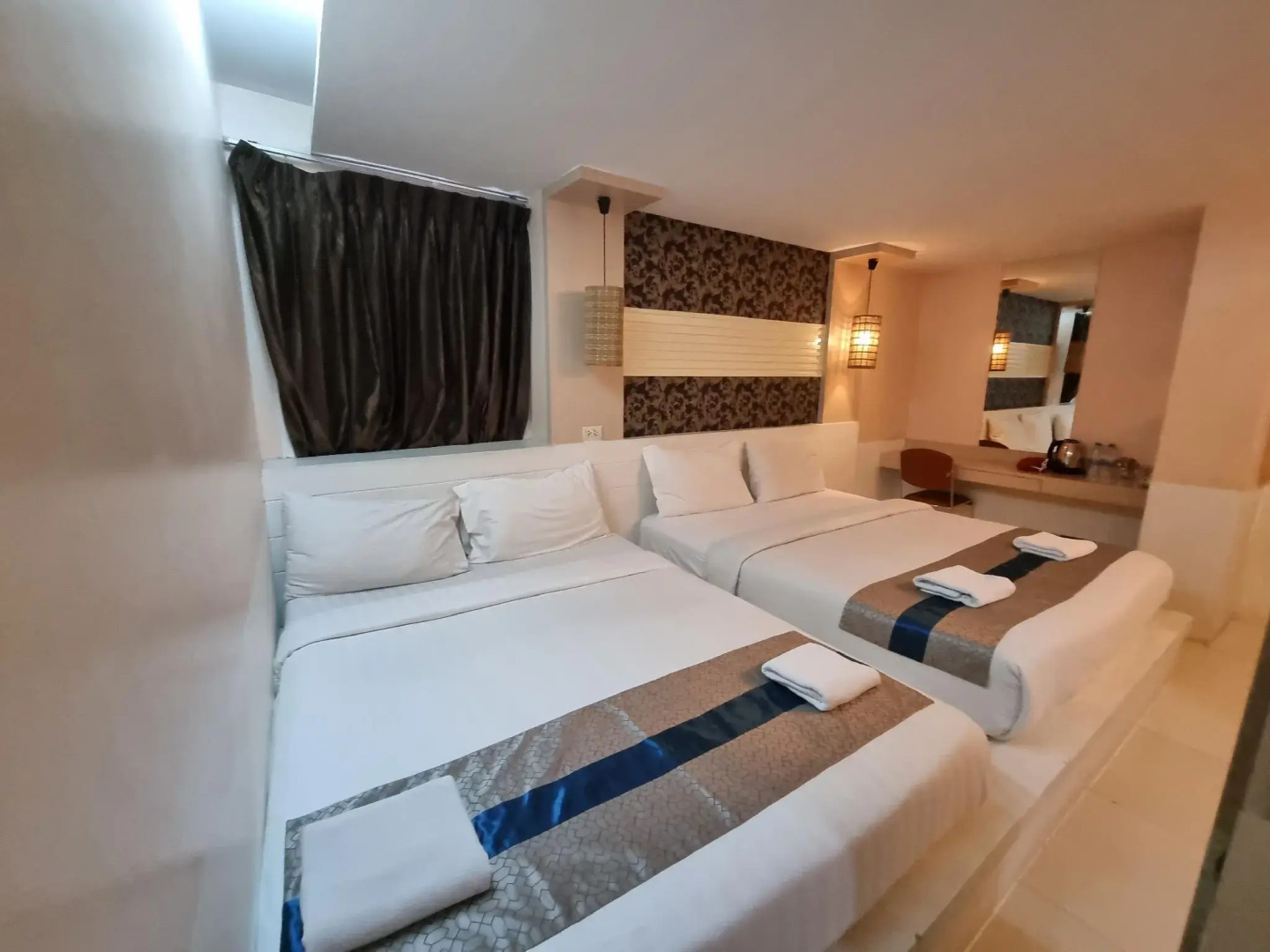 Photo - Cozi Inn Hotel, Bangkok