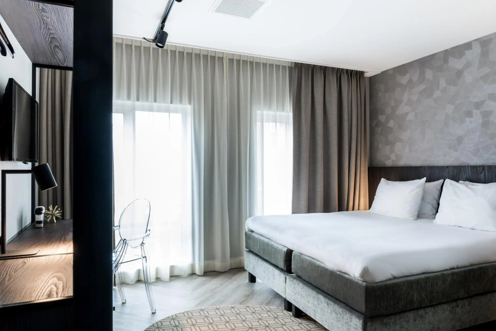 Photo - Sandton Eindhoven Centre - Private parking