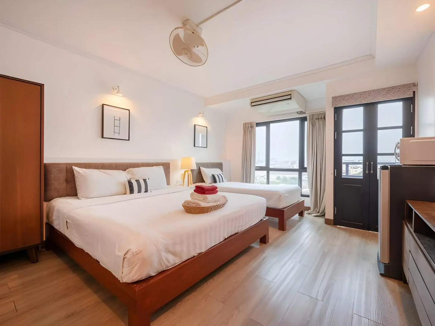 Photo - The Corner Lodge