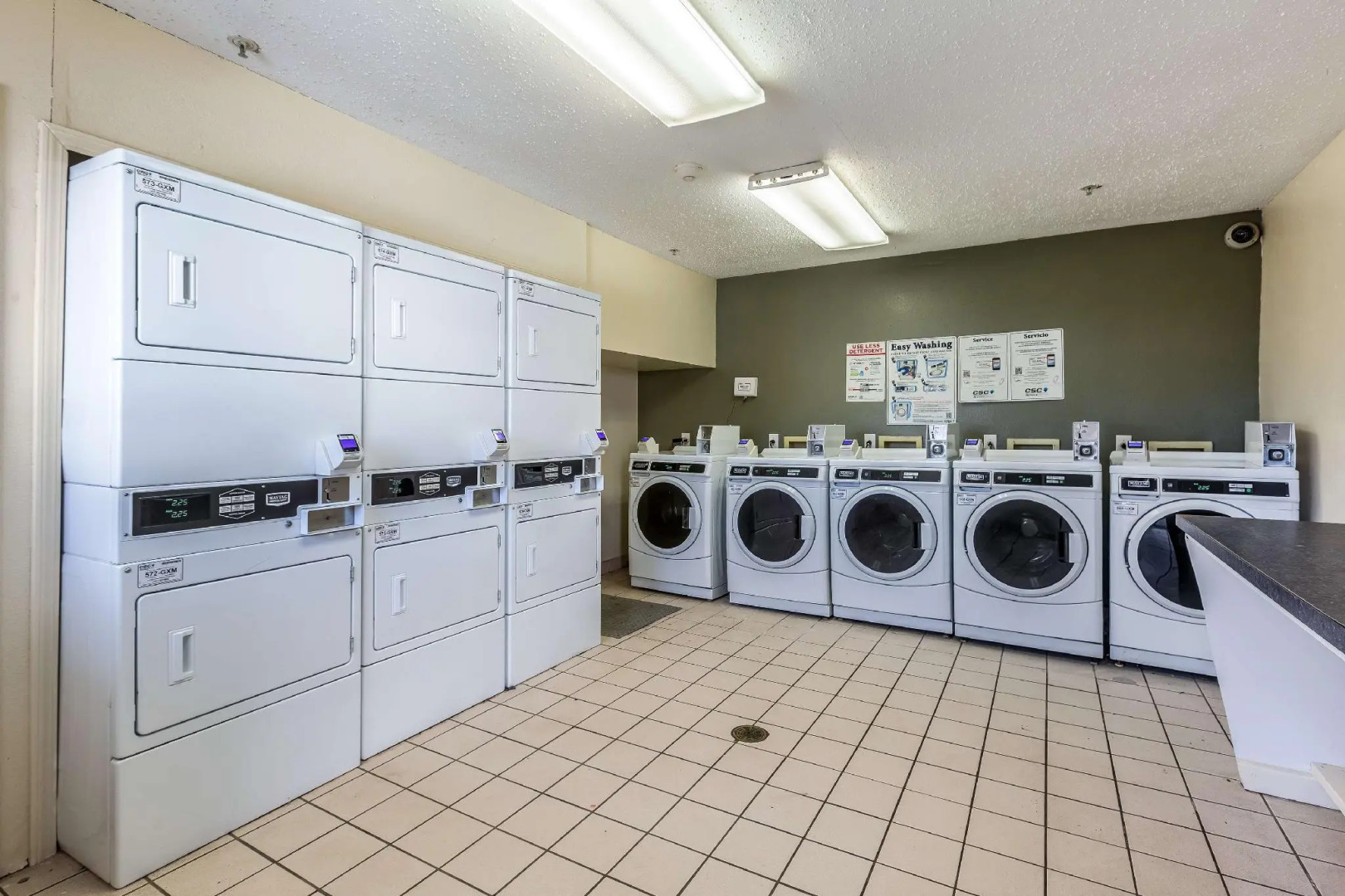 Photo - HomeTowne Studios by Red Roof Atlanta - Chamblee