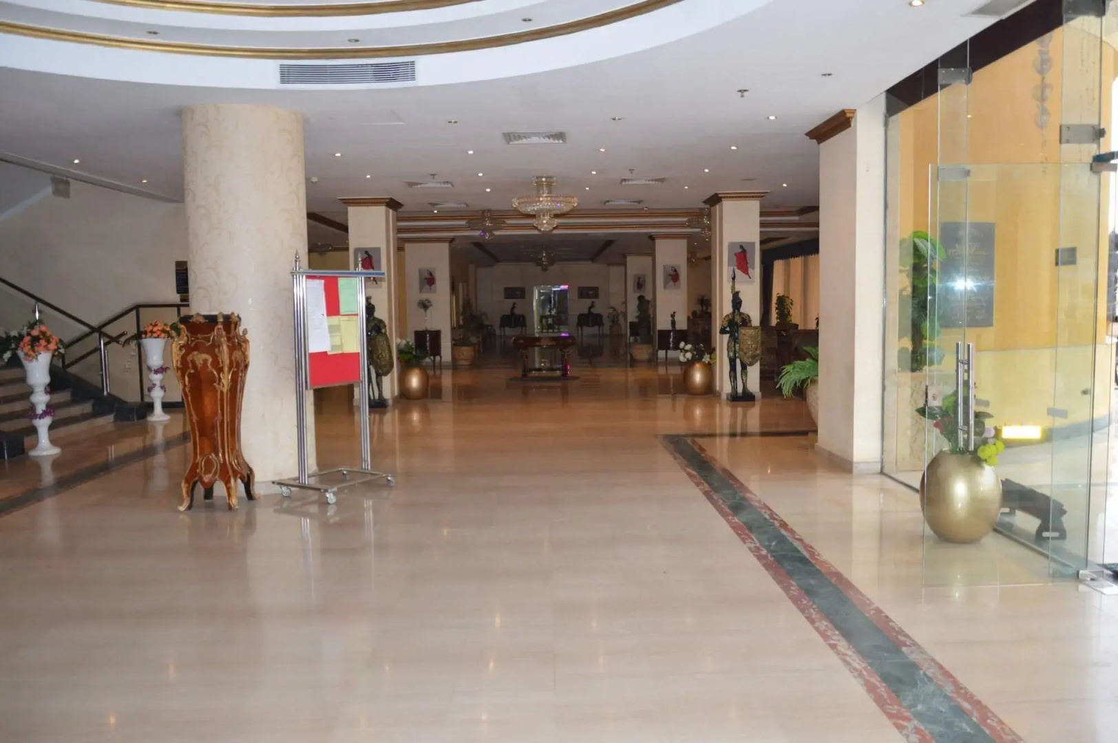 Photo - Glorious Hotel