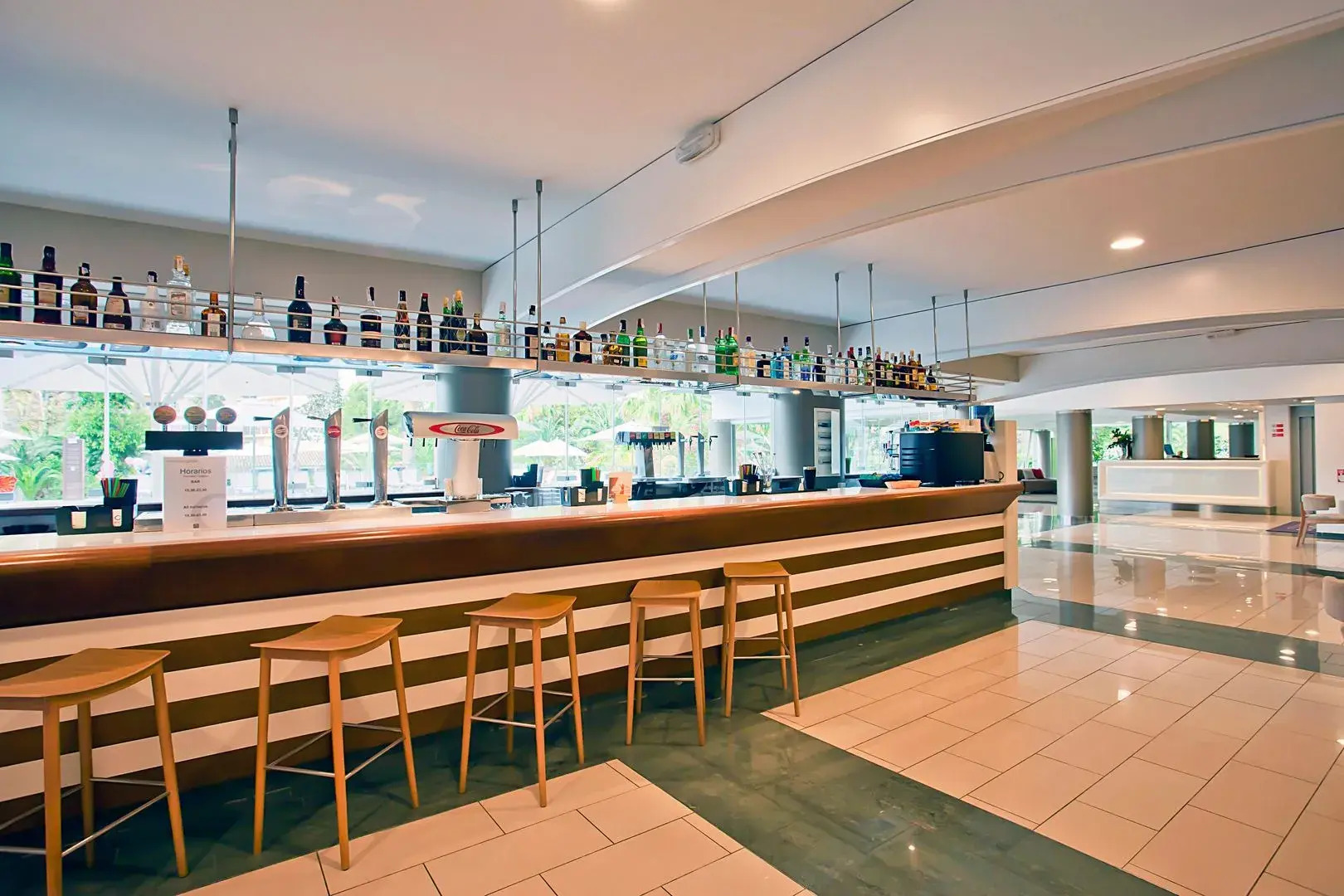 Photo - FERGUS Bermudas