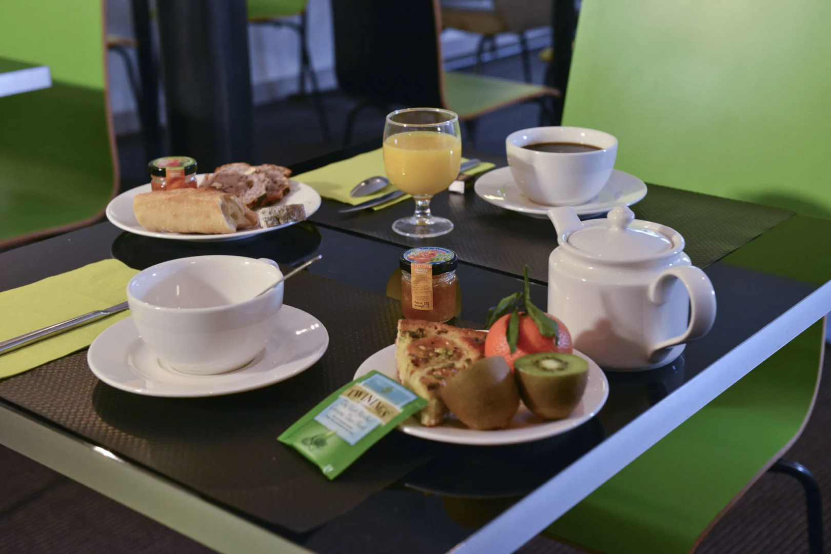 Photo - Accostage Hotel