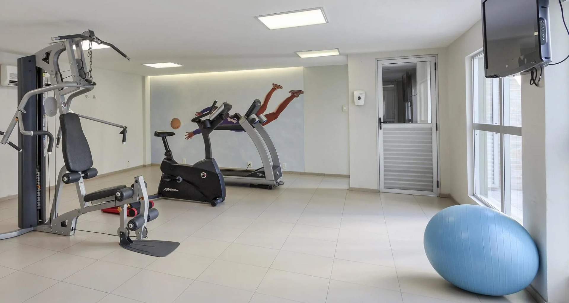 Photo - ibis Styles Belem Nazare