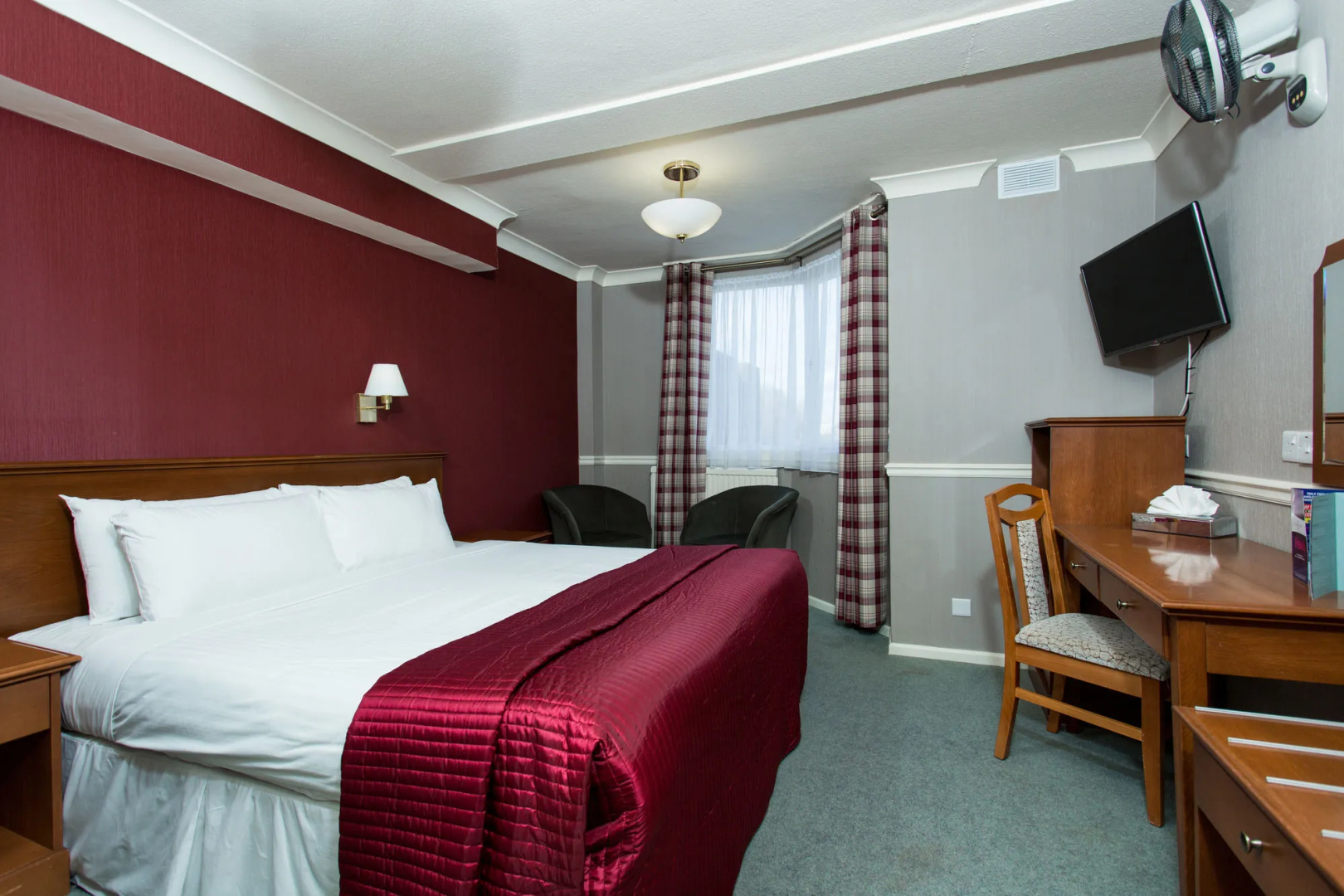 Photo - The Clarendon Hotel