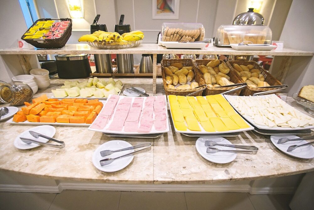 Photo - CLH Suites Domingos Ferreira