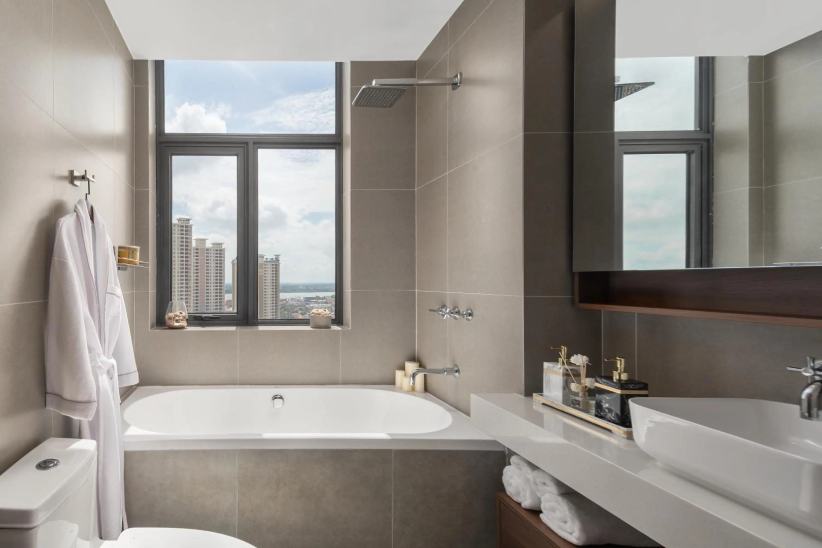 Photo - The Peninsula Phnom Penh