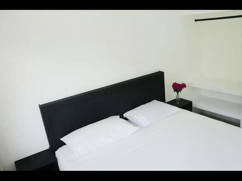 Photo - Private room with king size bed num023