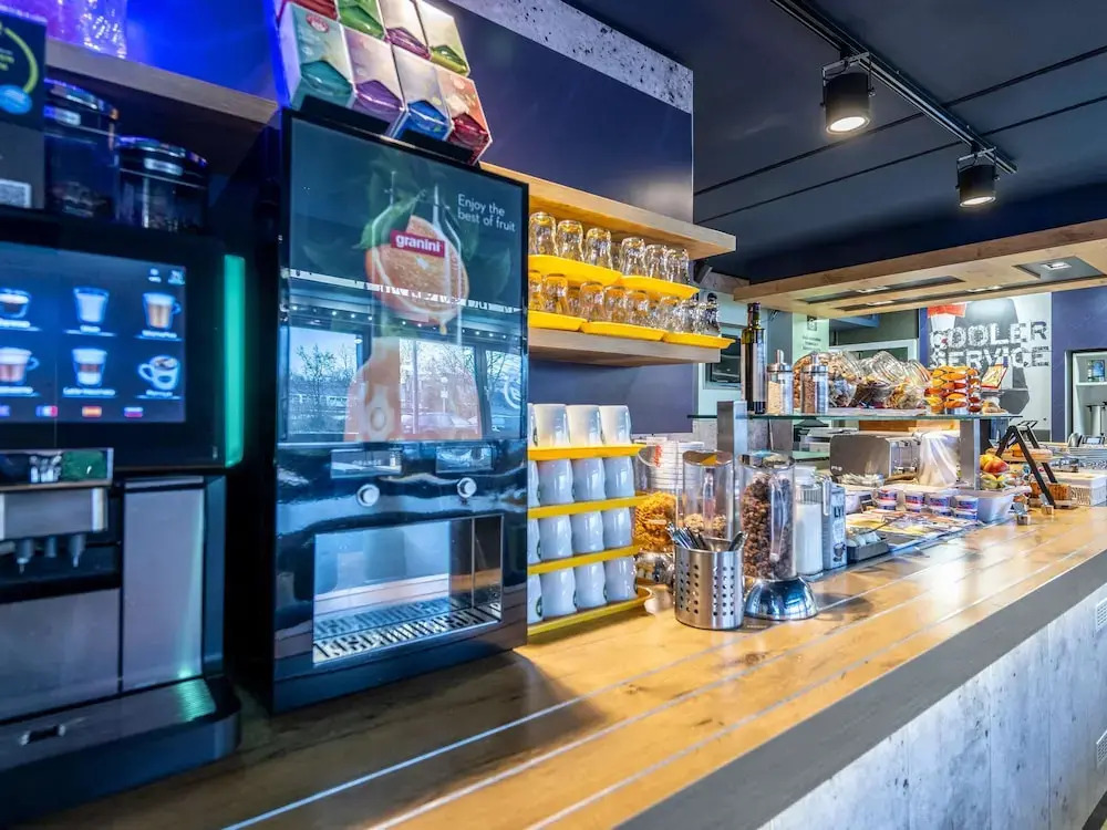 Photo - B&B HOTEL Erlangen-Tennenlohe