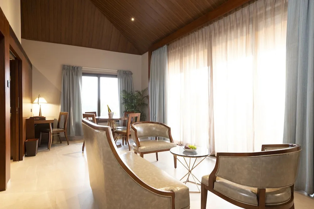 Photo - YU Hotel Candolim