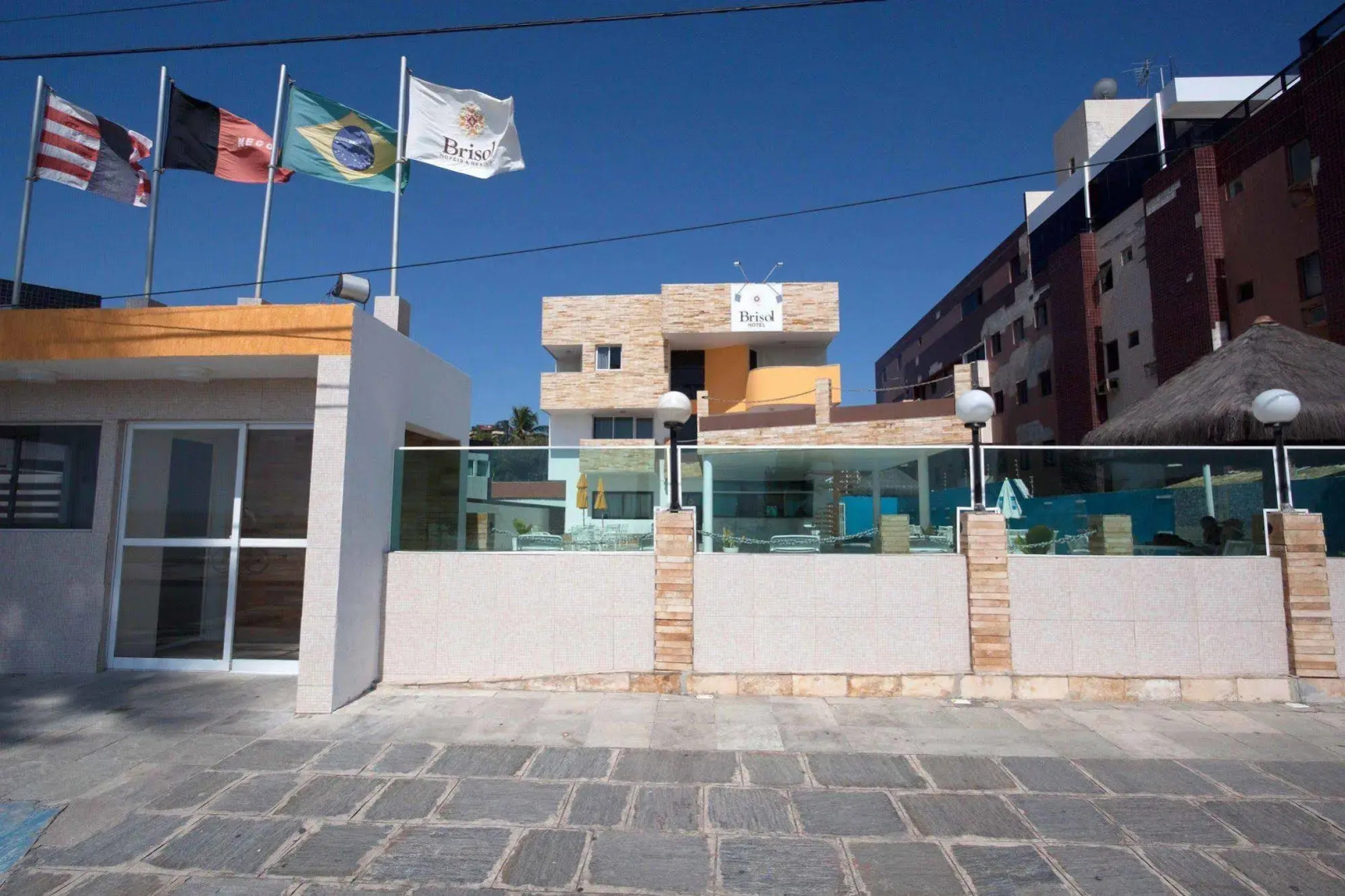 Photo - Tambau Beach Hotel