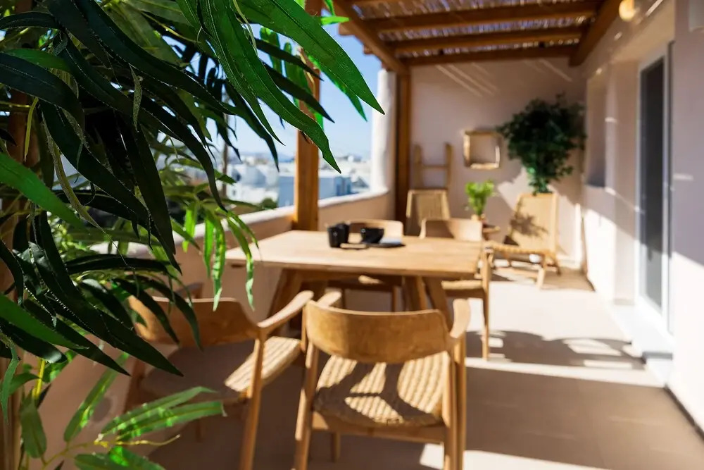 Photo - Almi of Naxos