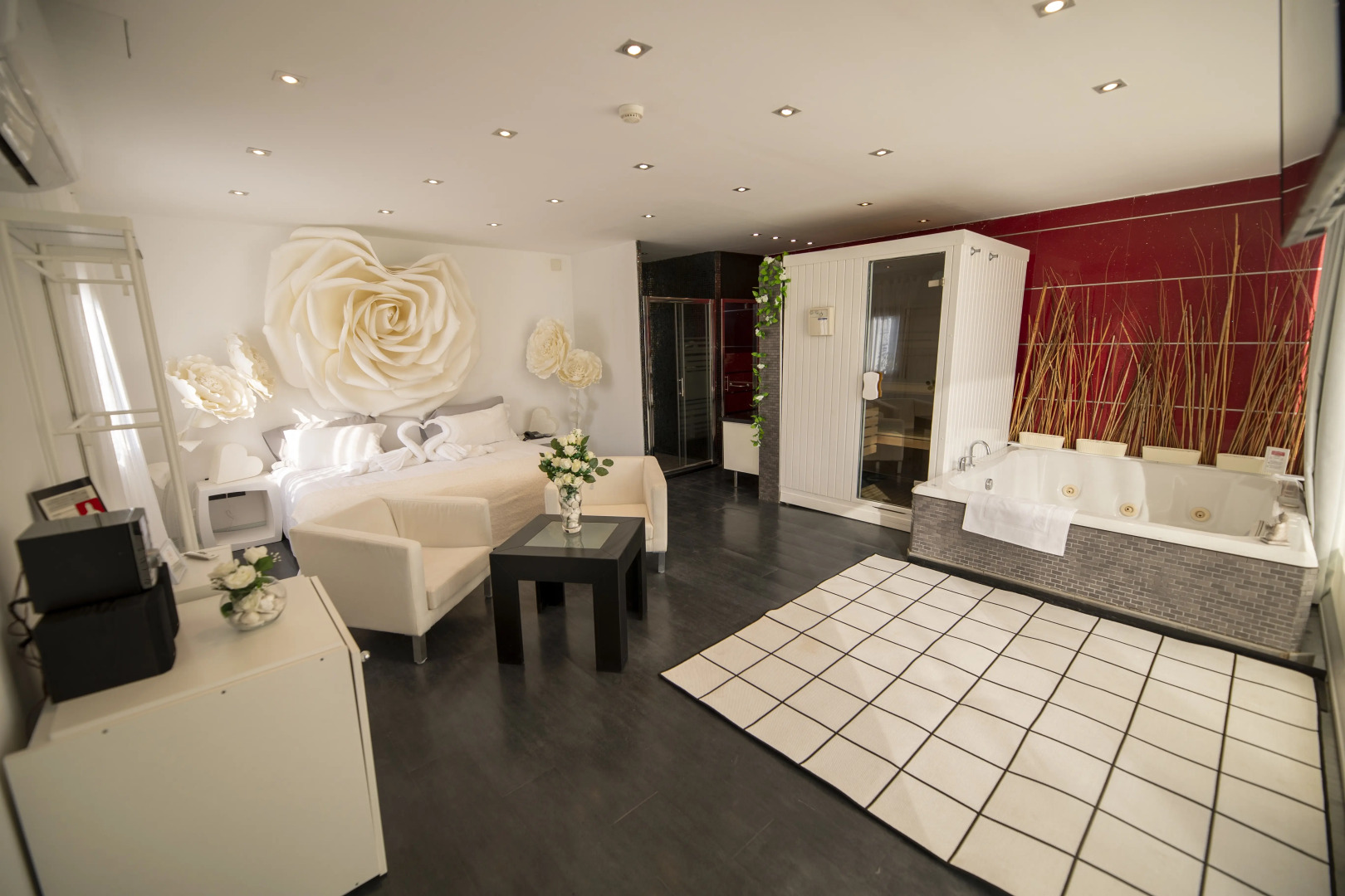 Photo - Nastasi Hotel & Spa