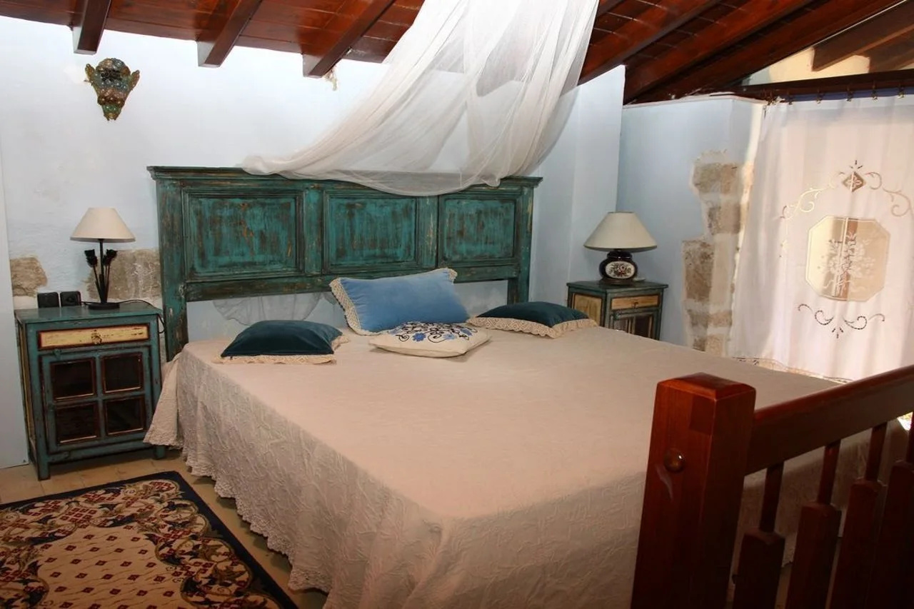 Photo - Traditional Cretan Houses,Agios Myronas