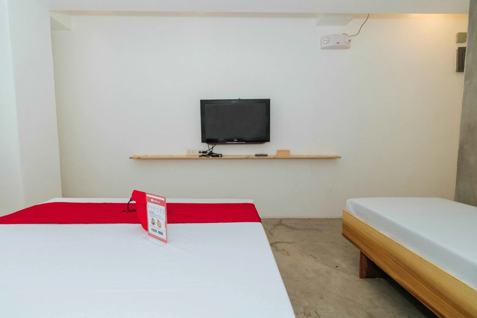 Foto - RedDoorz Plus at Boni Avenue Mandaluyong