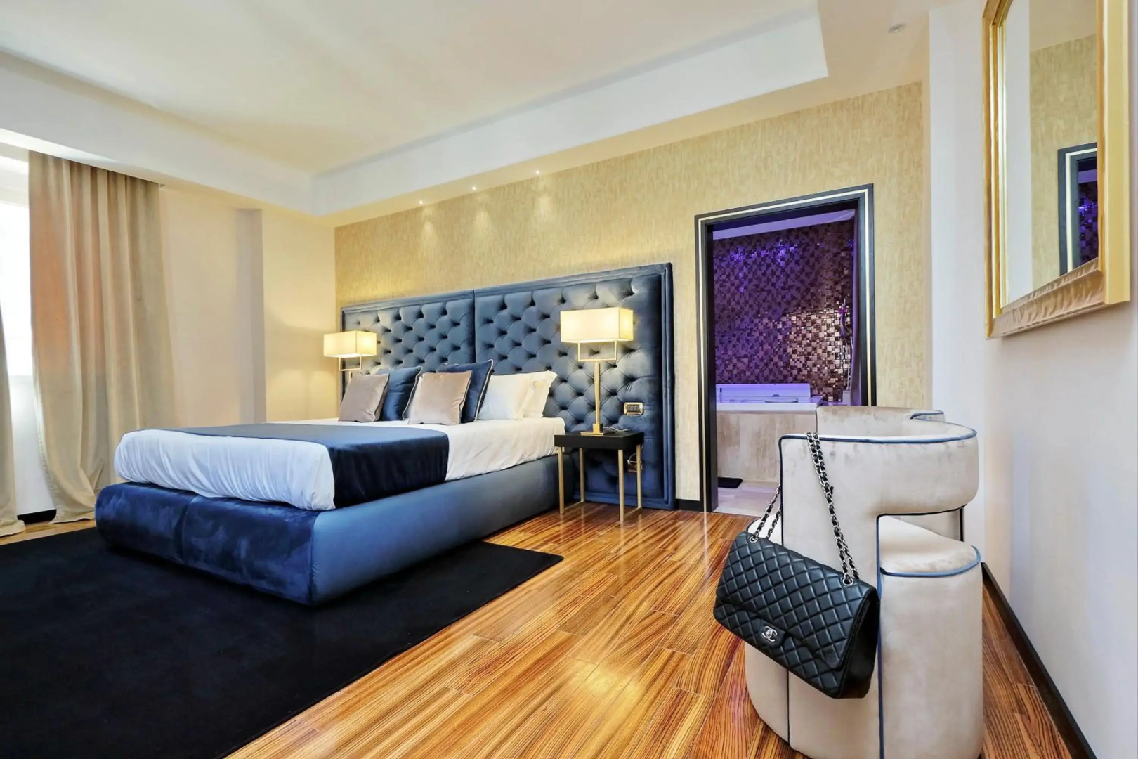 Photo - Spanish Diamond Luxury Suites & Jacuzzi
