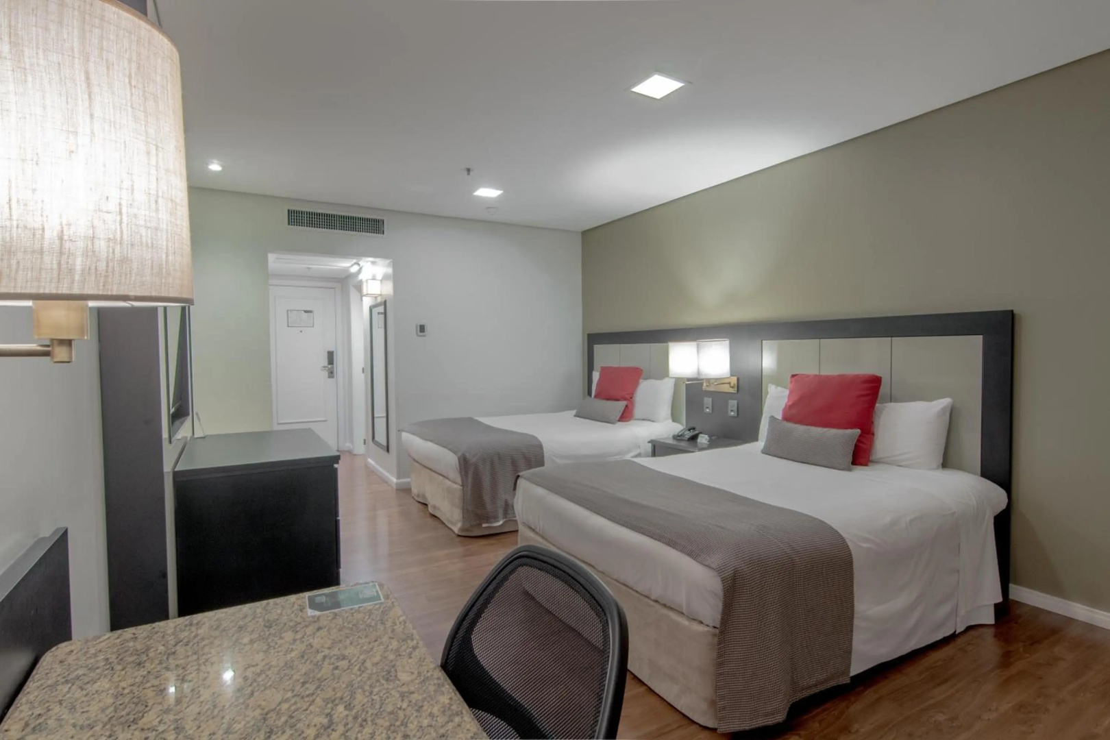 Foto - Hotel Deville Prime Porto Alegre