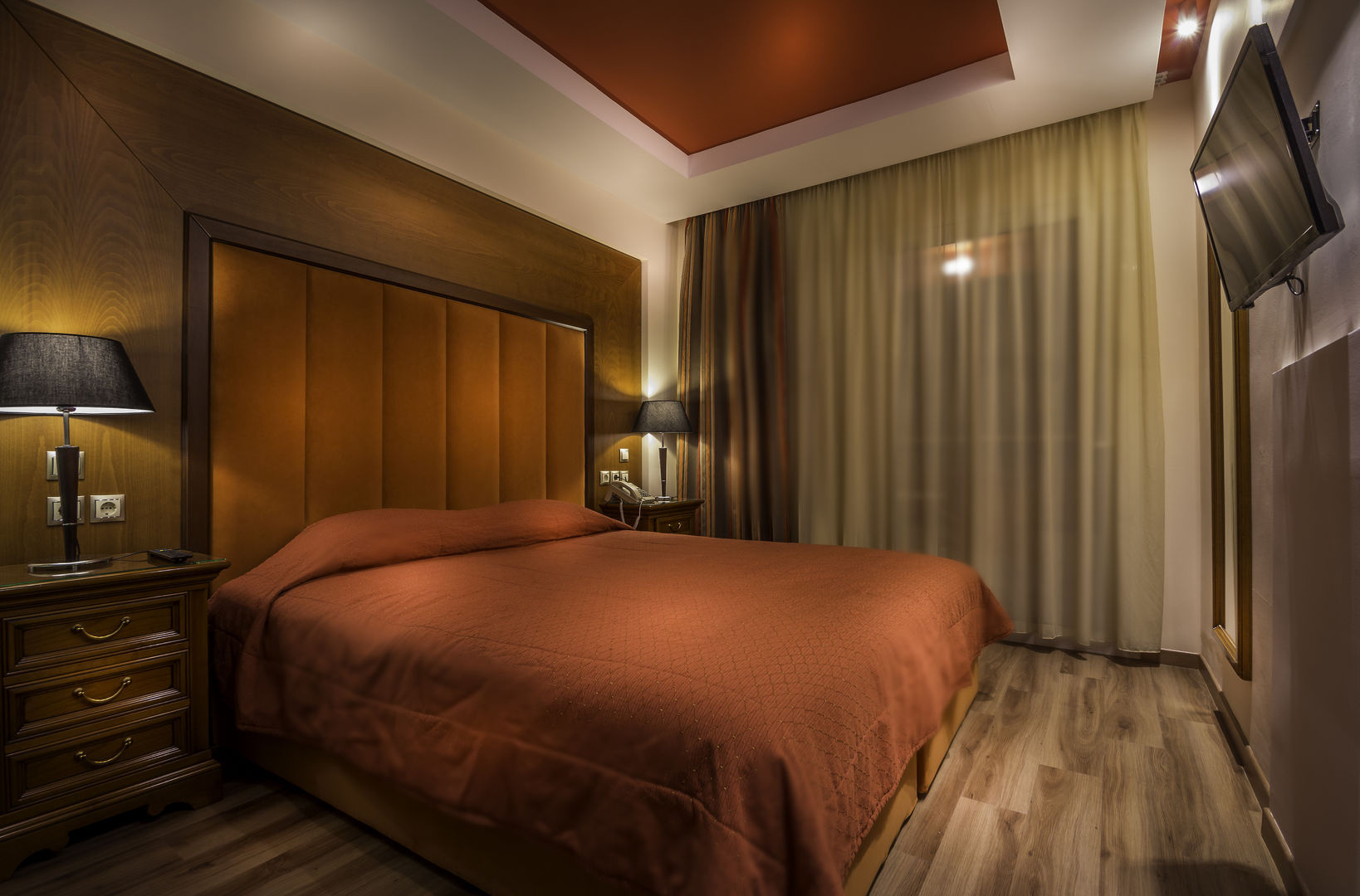OASIS HOTEL APARTMENTS
