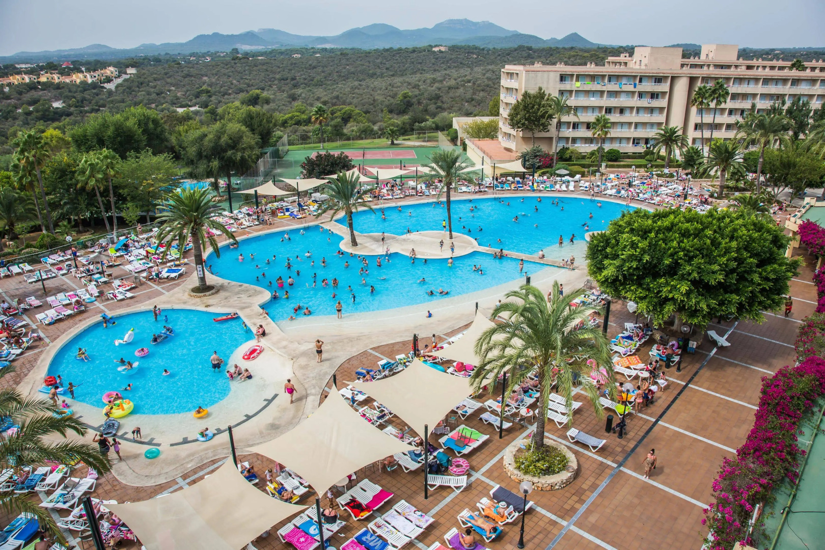 Photo - Hotel Club Cala Romani