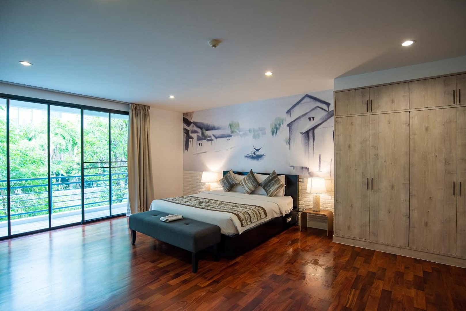 Photo - Benviar Tonson Residence