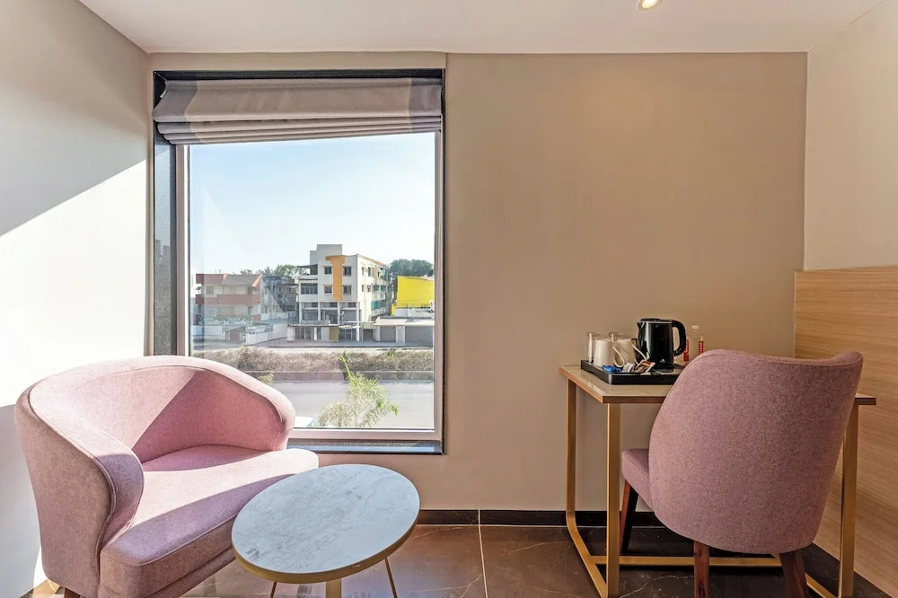 Photo - Treebo Premium Nagpur Automotive Square