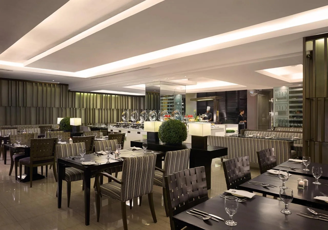 Photo - Astoria Plaza