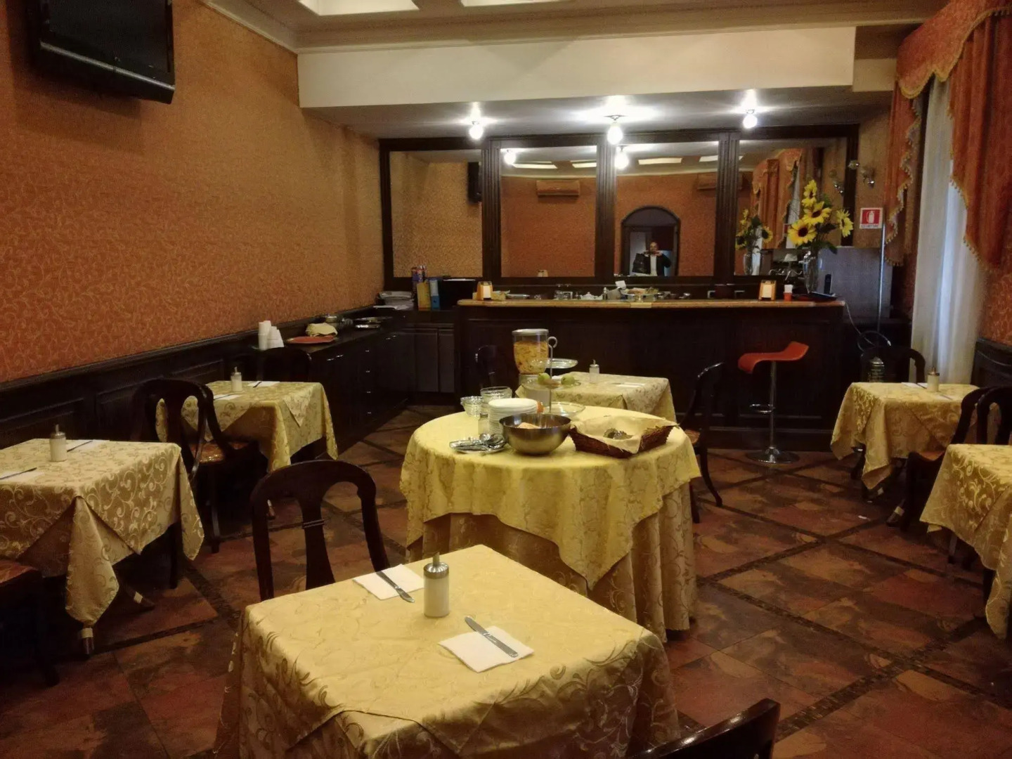 Photo - Smart Station Hotel