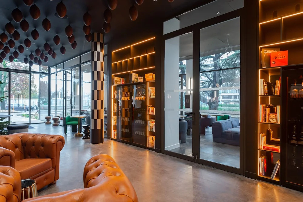 Photo - The Ruck Hotel