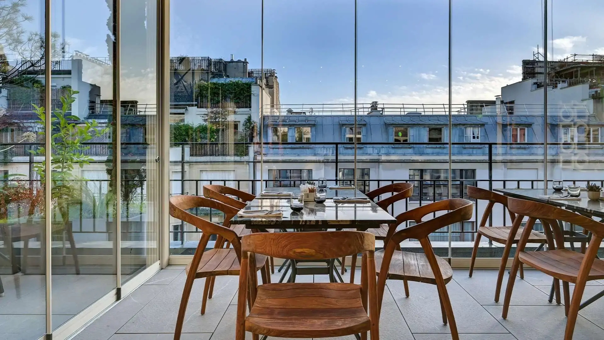 Photo - The One Alma Paris