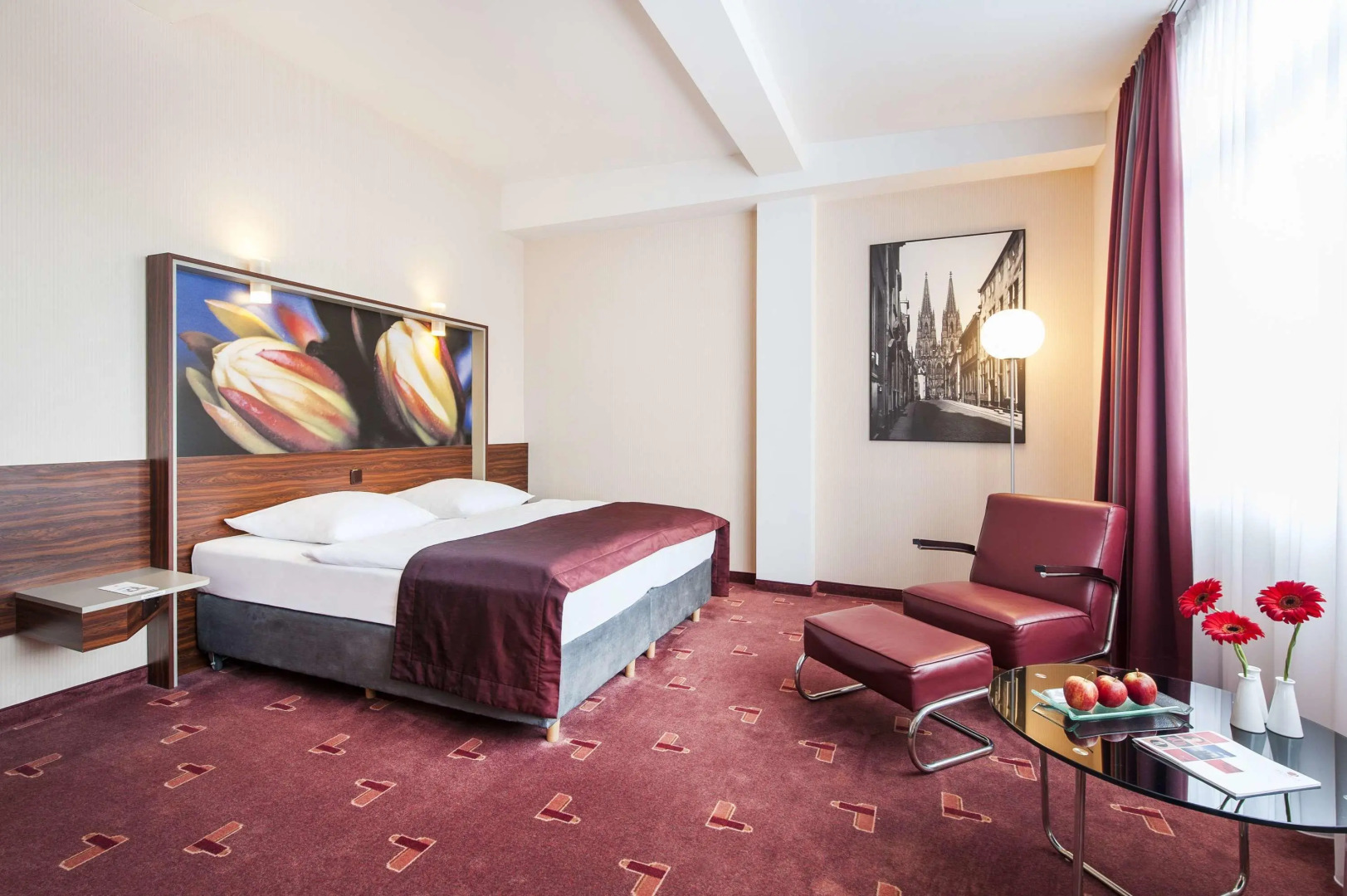 Photo - Premier Inn Köln City Mediapark