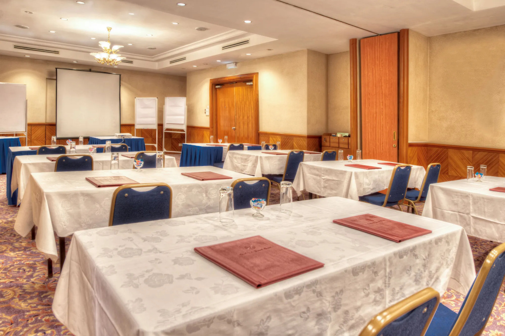 Foto - Orchard Grand Court