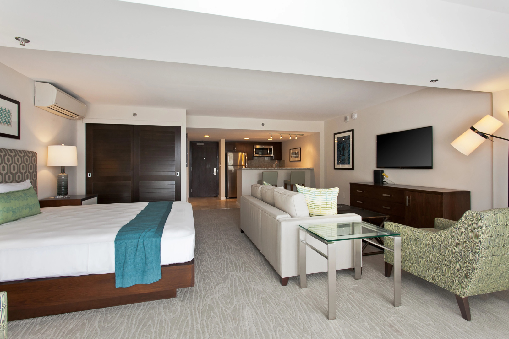 Photo - Ilikai Hotel & Luxury Suites
