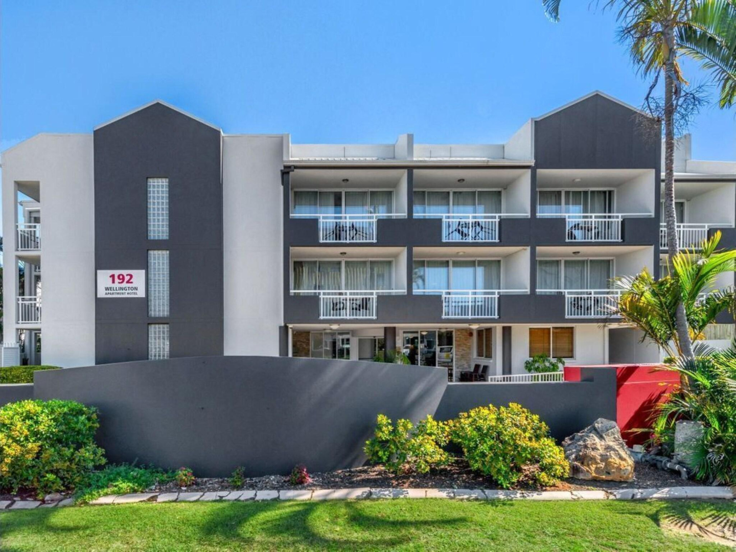 Photo - The Wellington Apartment Hotel