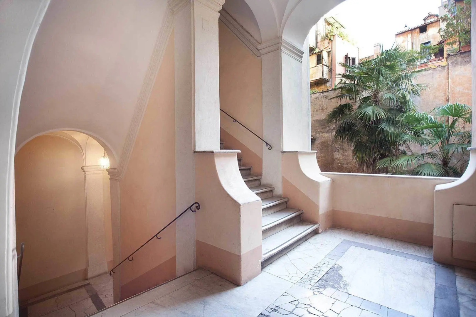 Photo - Pantheon Inn