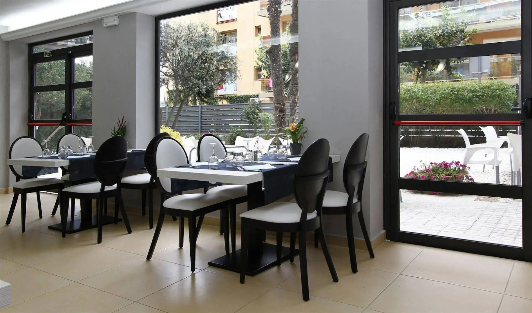 Foto - Summer Hotel