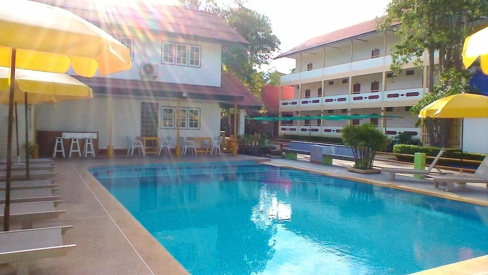Photo - Luna Hut Resort Hua Hin