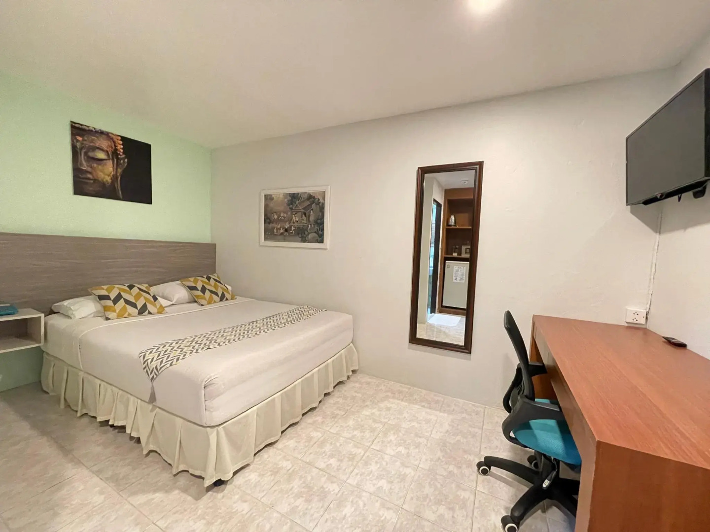 Photo - Summer Breeze Hotel