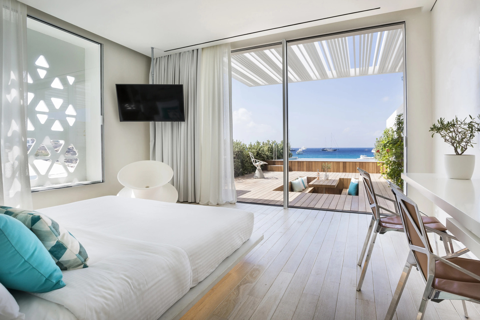 Photo - Mykonos Dove Beachfront Hotel