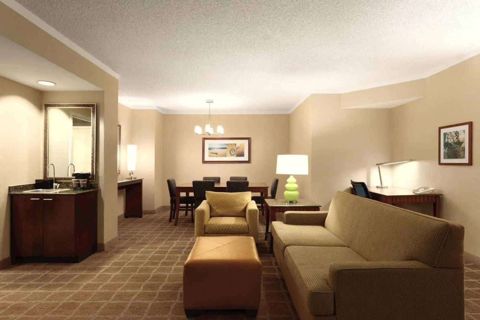 Photo - Embassy Suites by Hilton San Diego La Jolla