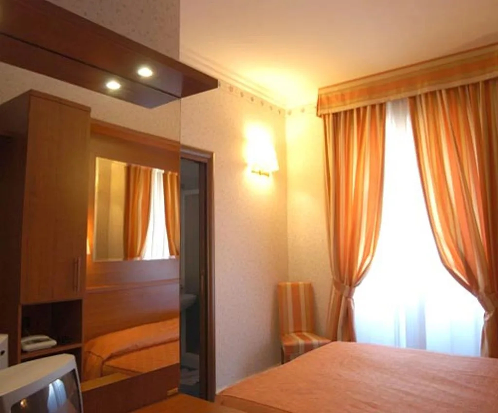 Foto - Hotel Dina