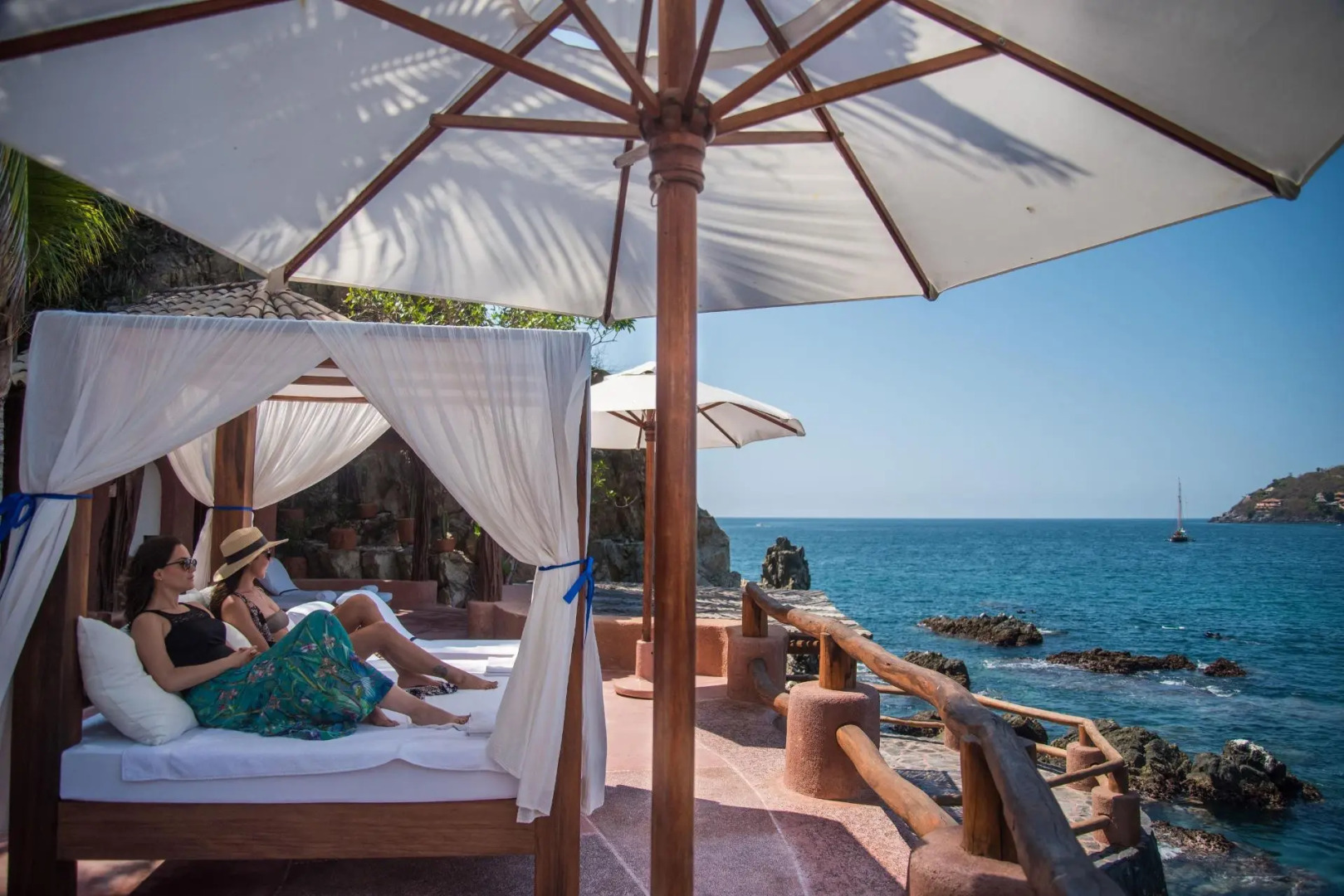 Photo - La Casa Que Canta