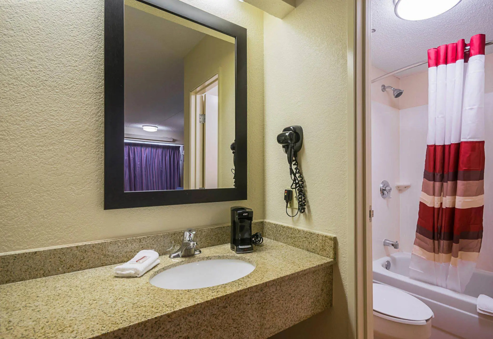 Photo - Red Roof Inn Dallas - DFW Airport North