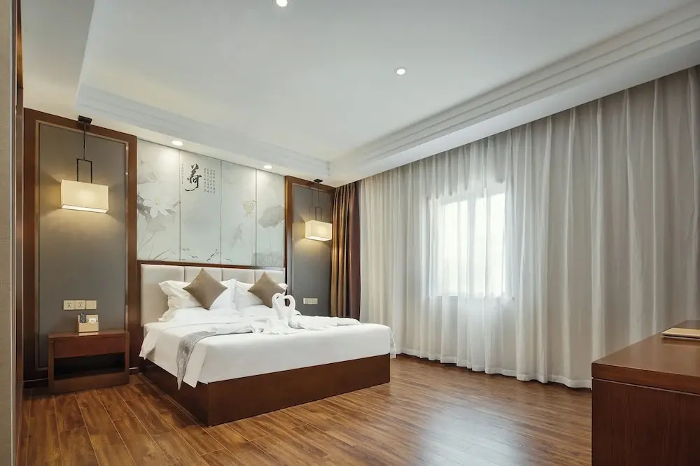 Photo - Rose Garden International Hotel